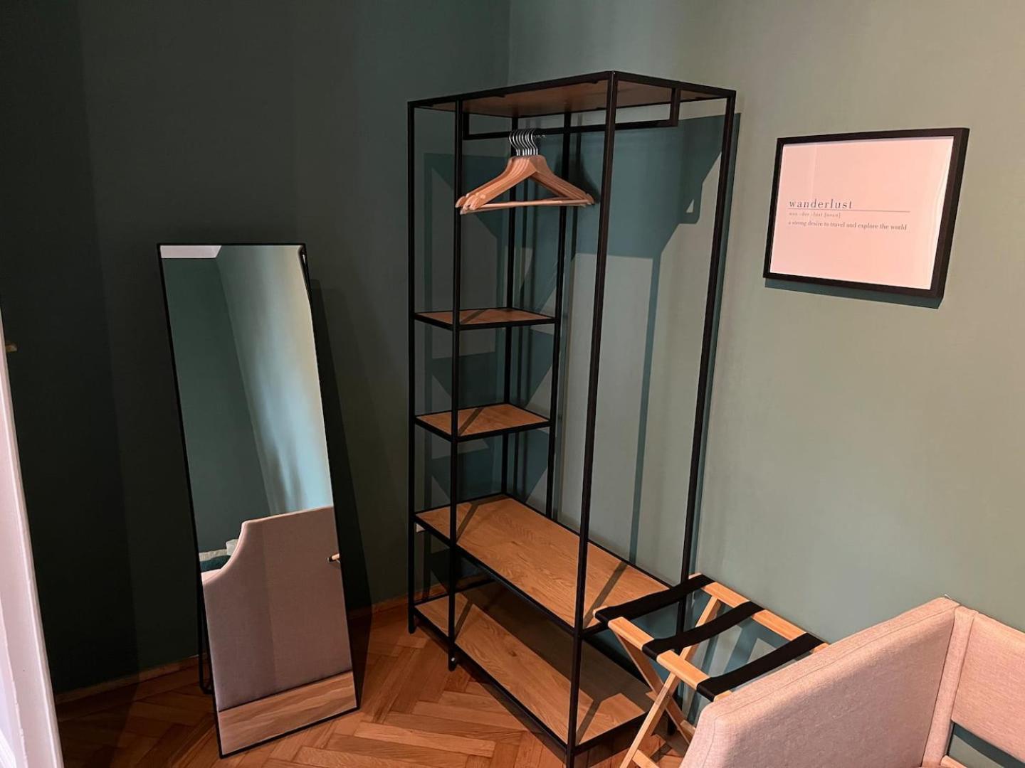 Grosszuegiger Wiener Altbau Gleich Neben Schoenbrunn Buitenkant foto