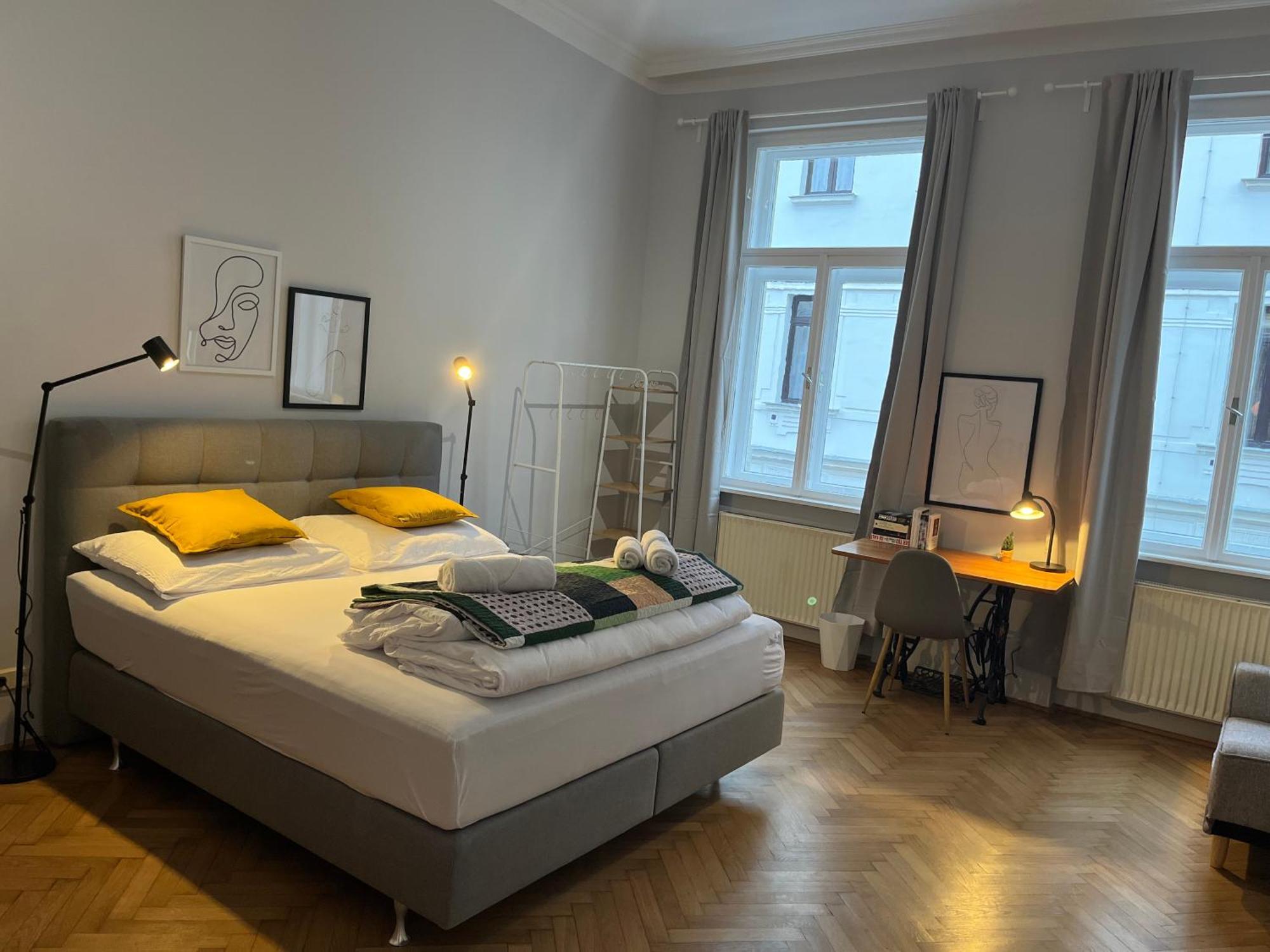 Grosszuegiger Wiener Altbau Gleich Neben Schoenbrunn Buitenkant foto